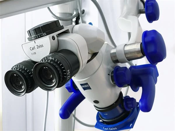 carl zeiss